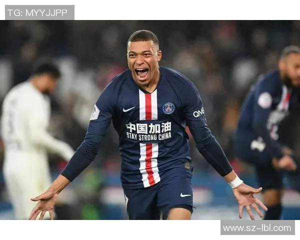 足球明星搞怪视频合集大揭秘让你捧腹大笑的精彩瞬间回顾