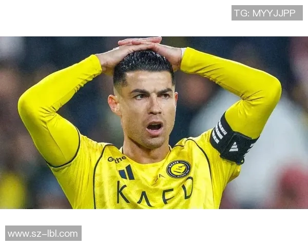 足球明星中谁的眼睛最小引发球迷热议与讨论